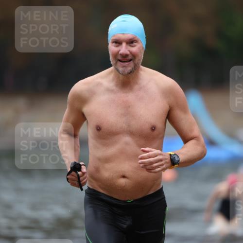14.09.2025 - Stadtparktriathlon Michael Strokosch http://msf.ph/oto/8867162 14.09.2025 09:50:09 Schwimmen 513, 546, 561, 600 meine-sportfotos.de