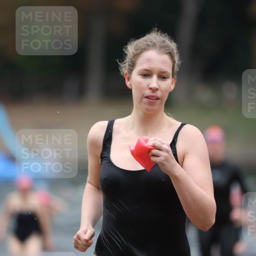 14.09.2025 - Stadtparktriathlon Michael Strokosch http://msf.ph/oto/8867172 14.09.2025 09:50:14 Schwimmen 513, 515, 546, 600, 619 meine-sportfotos.de