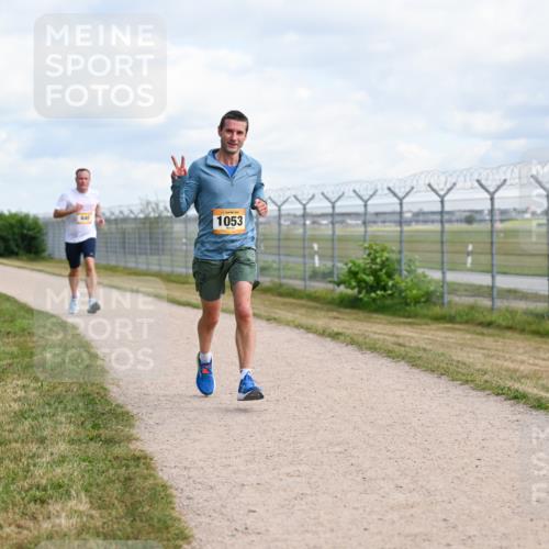 14.09.2025 - Airport Race Dr. Thomas Lammeyer http://msf.ph/oto/8867183 14.09.2025 12:08:00 Laufen 440, 1053 meine-sportfotos.de