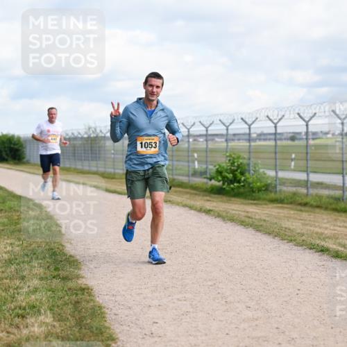 14.09.2025 - Airport Race Dr. Thomas Lammeyer http://msf.ph/oto/8867184 14.09.2025 12:08:00 Laufen 1053 meine-sportfotos.de