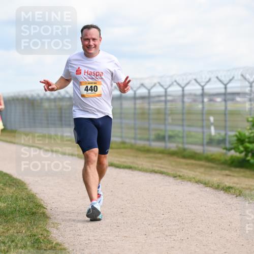 14.09.2025 - Airport Race Dr. Thomas Lammeyer http://msf.ph/oto/8867197 14.09.2025 12:08:02 Laufen 440 meine-sportfotos.de