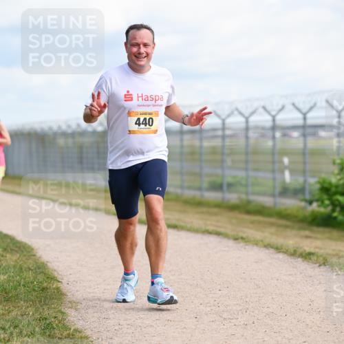 14.09.2025 - Airport Race Dr. Thomas Lammeyer http://msf.ph/oto/8867199 14.09.2025 12:08:03 Laufen 440 meine-sportfotos.de