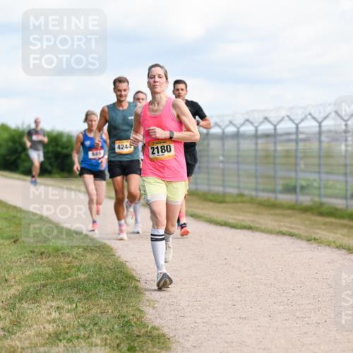 14.09.2025 - Airport Race Dr. Thomas Lammeyer http://msf.ph/oto/8867218 14.09.2025 12:08:06 Laufen 4244, 2180 meine-sportfotos.de