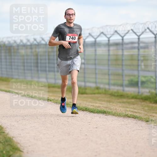 14.09.2025 - Airport Race Dr. Thomas Lammeyer http://msf.ph/oto/8867250 14.09.2025 12:08:13 Laufen 740 meine-sportfotos.de