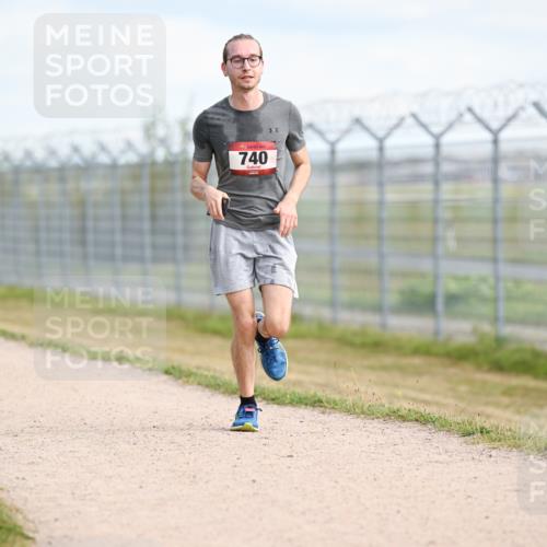 14.09.2025 - Airport Race Dr. Thomas Lammeyer http://msf.ph/oto/8867254 14.09.2025 12:08:13 Laufen 740 meine-sportfotos.de