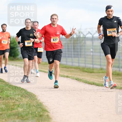 14.09.2025 - Airport Race Dr. Thomas Lammeyer http://msf.ph/oto/8867273 14.09.2025 12:08:21 Laufen 642, 393, 4073, 577, 2009 meine-sportfotos.de