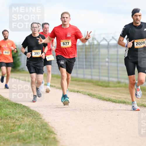 14.09.2025 - Airport Race Dr. Thomas Lammeyer http://msf.ph/oto/8867275 14.09.2025 12:08:21 Laufen 642, 393, 4073, 577, 2009 meine-sportfotos.de