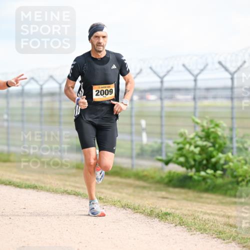 14.09.2025 - Airport Race Dr. Thomas Lammeyer http://msf.ph/oto/8867278 14.09.2025 12:08:22 Laufen 577, 2009 meine-sportfotos.de