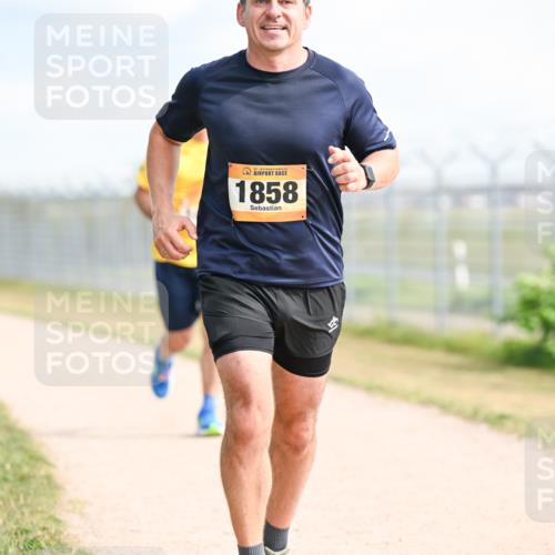 14.09.2025 - Airport Race Dr. Thomas Lammeyer http://msf.ph/oto/8867321 14.09.2025 12:08:31 Laufen 42, 1858 meine-sportfotos.de