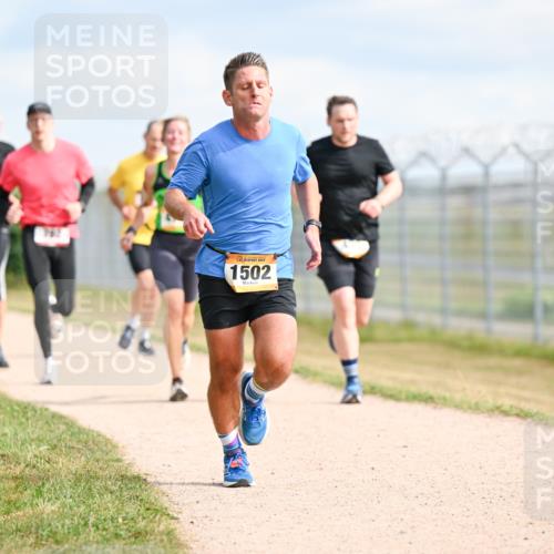 14.09.2025 - Airport Race Dr. Thomas Lammeyer http://msf.ph/oto/8867341 14.09.2025 12:08:36 Laufen 762, 1502 meine-sportfotos.de