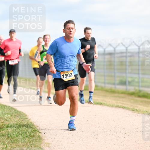 14.09.2025 - Airport Race Dr. Thomas Lammeyer http://msf.ph/oto/8867343 14.09.2025 12:08:36 Laufen 1502 meine-sportfotos.de