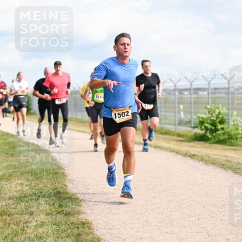 14.09.2025 - Airport Race Dr. Thomas Lammeyer http://msf.ph/oto/8867353 14.09.2025 12:08:37 Laufen 4168, 1502 meine-sportfotos.de