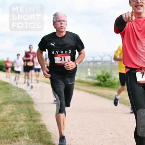 14.09.2025 - Airport Race Dr. Thomas Lammeyer http://msf.ph/oto/8867375 14.09.2025 12:08:42 Laufen 31, 792 meine-sportfotos.de