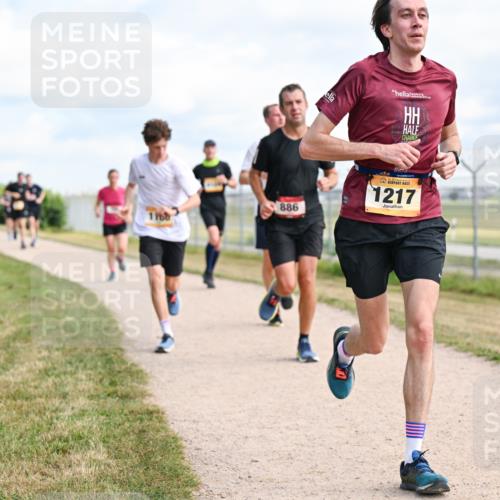14.09.2025 - Airport Race Dr. Thomas Lammeyer http://msf.ph/oto/8867396 14.09.2025 12:08:46 Laufen 886, 1217 meine-sportfotos.de