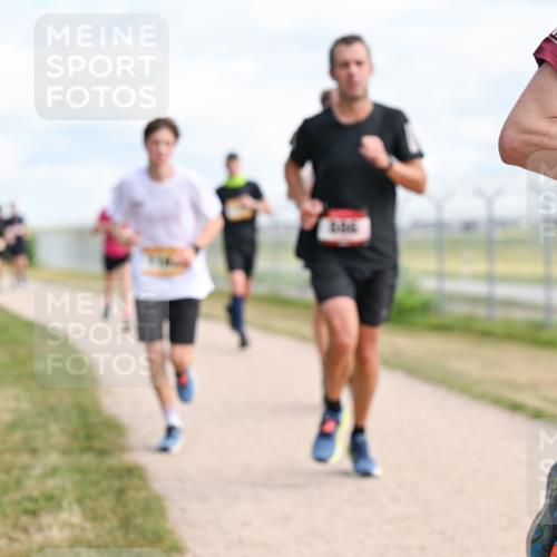 14.09.2025 - Airport Race Dr. Thomas Lammeyer http://msf.ph/oto/8867399 14.09.2025 12:08:46 Laufen 12 meine-sportfotos.de