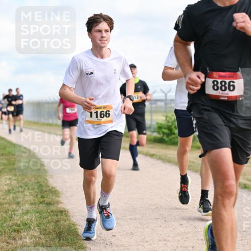 14.09.2025 - Airport Race Dr. Thomas Lammeyer http://msf.ph/oto/8867403 14.09.2025 12:08:47 Laufen 1166, 886 meine-sportfotos.de