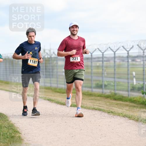 14.09.2025 - Airport Race Dr. Thomas Lammeyer http://msf.ph/oto/8867463 14.09.2025 12:09:02 Laufen 1049, 1187, 721 meine-sportfotos.de