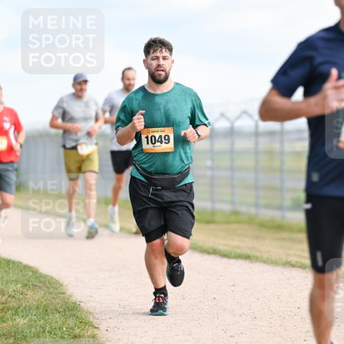 14.09.2025 - Airport Race Dr. Thomas Lammeyer http://msf.ph/oto/8867477 14.09.2025 12:09:04 Laufen 1049, 1187 meine-sportfotos.de