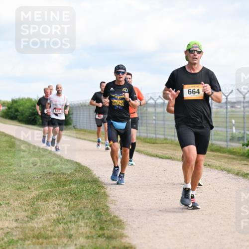 14.09.2025 - Airport Race Dr. Thomas Lammeyer http://msf.ph/oto/8867515 14.09.2025 12:09:11 Laufen 683, 35049, 664 meine-sportfotos.de