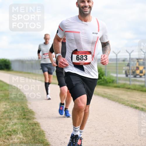 14.09.2025 - Airport Race Dr. Thomas Lammeyer http://msf.ph/oto/8867549 14.09.2025 12:09:18 Laufen 683, 89 meine-sportfotos.de