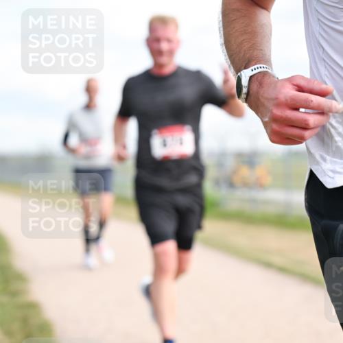 14.09.2025 - Airport Race Dr. Thomas Lammeyer http://msf.ph/oto/8867554 14.09.2025 12:09:19 Laufen 42, 18, 68 meine-sportfotos.de