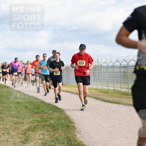 14.09.2025 - Airport Race Dr. Thomas Lammeyer http://msf.ph/oto/8867610 14.09.2025 12:09:38 Laufen 141, 306, 573, 184 meine-sportfotos.de