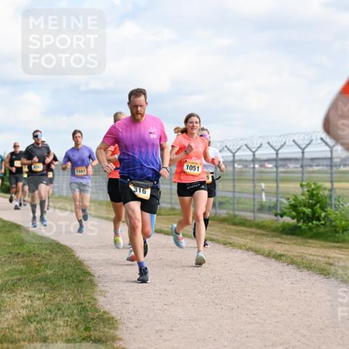 14.09.2025 - Airport Race Dr. Thomas Lammeyer http://msf.ph/oto/8867651 14.09.2025 12:09:46 Laufen 4261, 1551, 316, 1051, 5 meine-sportfotos.de