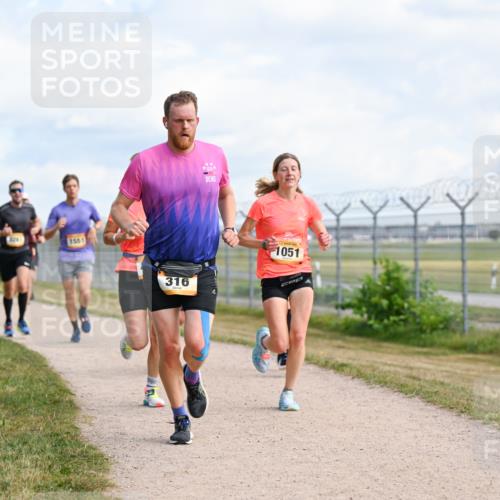 14.09.2025 - Airport Race Dr. Thomas Lammeyer http://msf.ph/oto/8867656 14.09.2025 12:09:47 Laufen 1551, 1051, 316 meine-sportfotos.de
