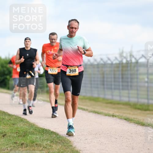 14.09.2025 - Airport Race Dr. Thomas Lammeyer http://msf.ph/oto/8867752 14.09.2025 12:10:08 Laufen 1772, 398 meine-sportfotos.de