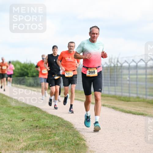 14.09.2025 - Airport Race Dr. Thomas Lammeyer http://msf.ph/oto/8867760 14.09.2025 12:10:09 Laufen 1772, 398 meine-sportfotos.de