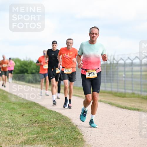 14.09.2025 - Airport Race Dr. Thomas Lammeyer http://msf.ph/oto/8867761 14.09.2025 12:10:09 Laufen 1772, 398 meine-sportfotos.de