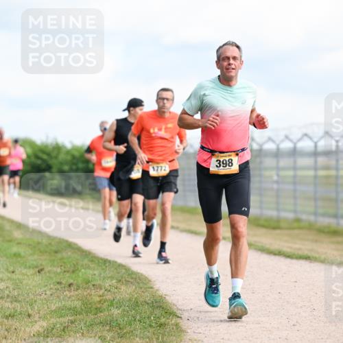 14.09.2025 - Airport Race Dr. Thomas Lammeyer http://msf.ph/oto/8867765 14.09.2025 12:10:10 Laufen 1772, 398 meine-sportfotos.de