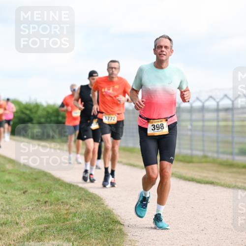 14.09.2025 - Airport Race Dr. Thomas Lammeyer http://msf.ph/oto/8867766 14.09.2025 12:10:10 Laufen 1772, 398 meine-sportfotos.de