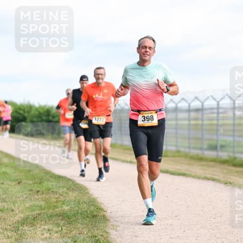 14.09.2025 - Airport Race Dr. Thomas Lammeyer http://msf.ph/oto/8867768 14.09.2025 12:10:10 Laufen 1772, 398 meine-sportfotos.de