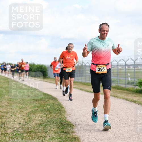 14.09.2025 - Airport Race Dr. Thomas Lammeyer http://msf.ph/oto/8867775 14.09.2025 12:10:11 Laufen 1772, 398 meine-sportfotos.de