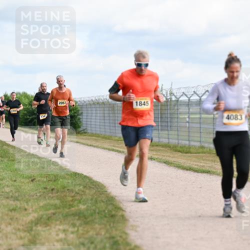 14.09.2025 - Airport Race Dr. Thomas Lammeyer http://msf.ph/oto/8867792 14.09.2025 12:10:15 Laufen 1065, 1347, 2053, 1845, 4083 meine-sportfotos.de