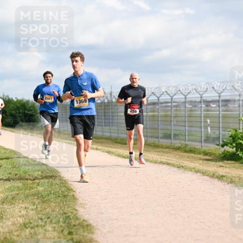 14.09.2025 - Airport Race Dr. Thomas Lammeyer http://msf.ph/oto/8867863 14.09.2025 12:10:29 Laufen 2001, 1369, 255 meine-sportfotos.de