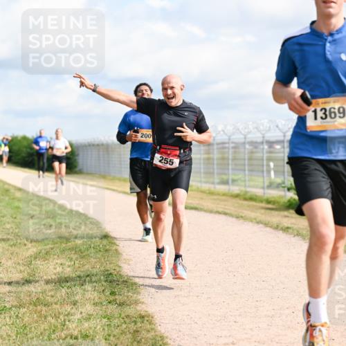 14.09.2025 - Airport Race Dr. Thomas Lammeyer http://msf.ph/oto/8867880 14.09.2025 12:10:32 Laufen 200, 255, 1369 meine-sportfotos.de