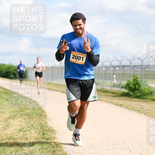 14.09.2025 - Airport Race Dr. Thomas Lammeyer http://msf.ph/oto/8867892 14.09.2025 12:10:34 Laufen 2001 meine-sportfotos.de