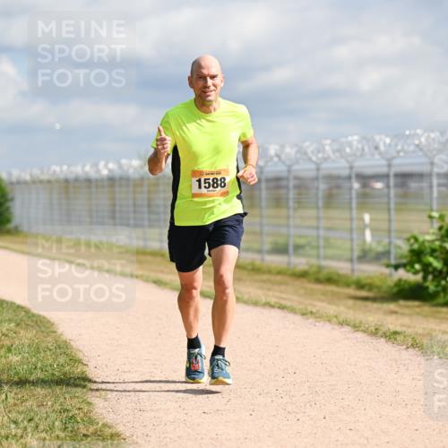 14.09.2025 - Airport Race Dr. Thomas Lammeyer http://msf.ph/oto/8867970 14.09.2025 12:10:50 Laufen 1588 meine-sportfotos.de