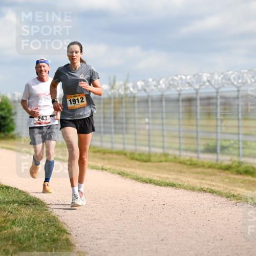 14.09.2025 - Airport Race Dr. Thomas Lammeyer http://msf.ph/oto/8867981 14.09.2025 12:10:53 Laufen 243, 1912 meine-sportfotos.de