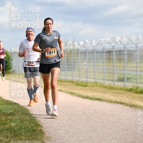 14.09.2025 - Airport Race Dr. Thomas Lammeyer http://msf.ph/oto/8867984 14.09.2025 12:10:53 Laufen 243, 1912 meine-sportfotos.de