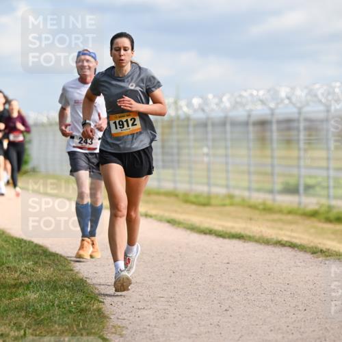 14.09.2025 - Airport Race Dr. Thomas Lammeyer http://msf.ph/oto/8867987 14.09.2025 12:10:54 Laufen 1912 meine-sportfotos.de