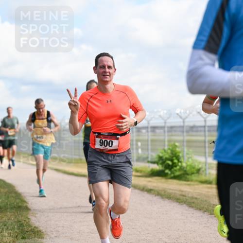 14.09.2025 - Airport Race Dr. Thomas Lammeyer http://msf.ph/oto/8868164 14.09.2025 12:11:26 Laufen 900, 899 meine-sportfotos.de