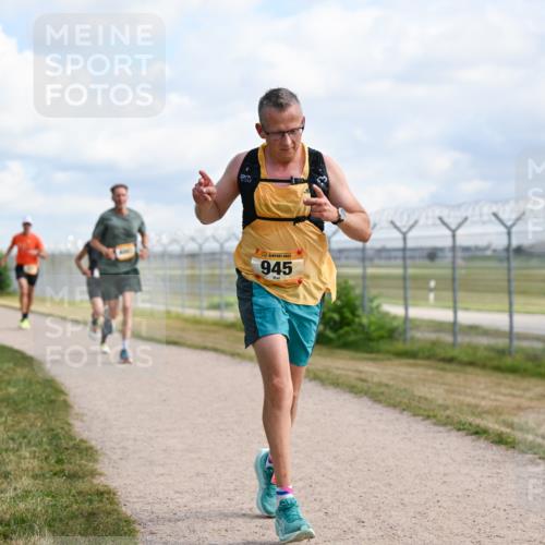 14.09.2025 - Airport Race Dr. Thomas Lammeyer http://msf.ph/oto/8868180 14.09.2025 12:11:28 Laufen 945 meine-sportfotos.de