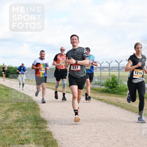 14.09.2025 - Airport Race Dr. Thomas Lammeyer http://msf.ph/oto/8868227 14.09.2025 12:11:42 Laufen 2048, 1260, 231, 4253, 1210, 1210 meine-sportfotos.de