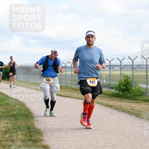 14.09.2025 - Airport Race Dr. Thomas Lammeyer http://msf.ph/oto/8868254 14.09.2025 12:11:47 Laufen 649, 442 meine-sportfotos.de
