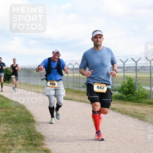 14.09.2025 - Airport Race Dr. Thomas Lammeyer http://msf.ph/oto/8868256 14.09.2025 12:11:47 Laufen 649, 442 meine-sportfotos.de