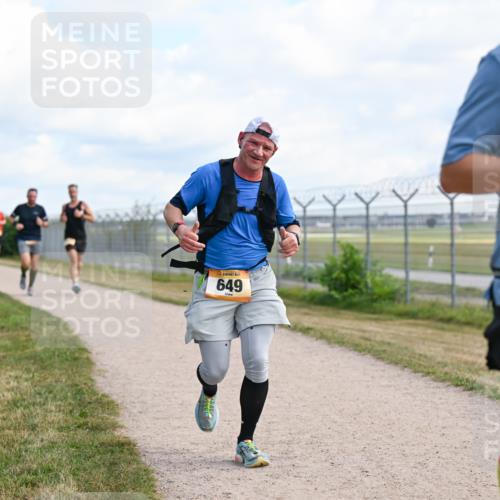 14.09.2025 - Airport Race Dr. Thomas Lammeyer http://msf.ph/oto/8868260 14.09.2025 12:11:48 Laufen 649, 442 meine-sportfotos.de