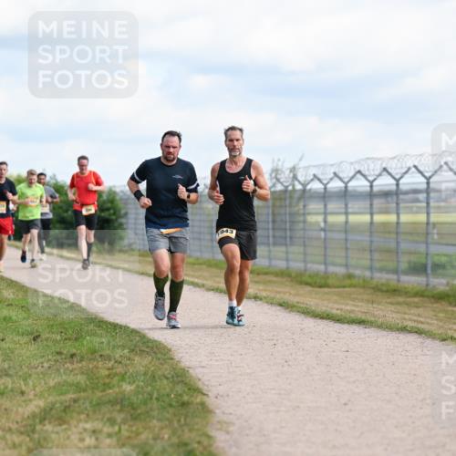 14.09.2025 - Airport Race Dr. Thomas Lammeyer http://msf.ph/oto/8868265 14.09.2025 12:11:50 Laufen 1071, 943 meine-sportfotos.de